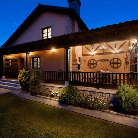 Casa En La Costa Con Wifi Jardin Y Barbacoa Country house Llanes