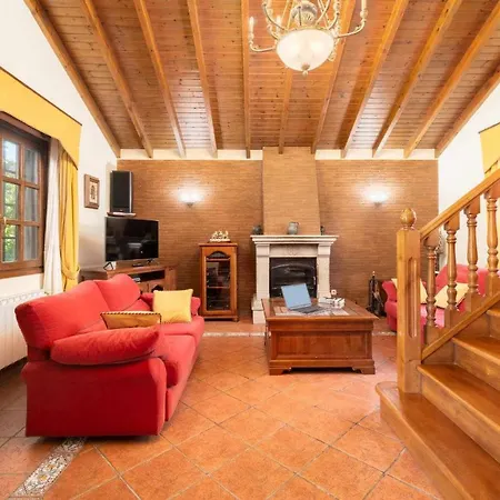 Casa En La Costa Con Wifi Jardín Y Barbacoa Casa rural *
