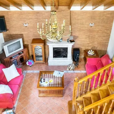 Casa rural Casa En La Costa Con Wifi Jardín Y Barbacoa