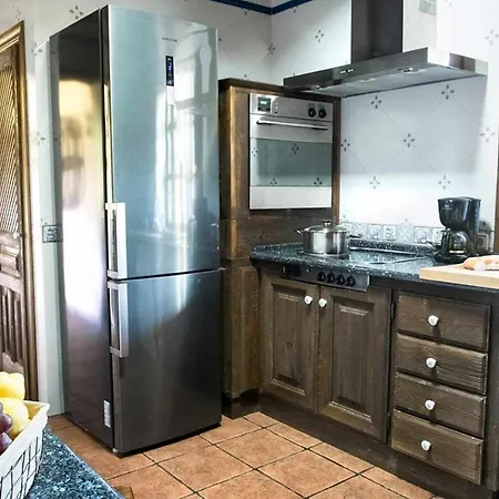 Casa En La Costa Con Wifi, Jardin Y Barbacoa בית כפרי לאנס