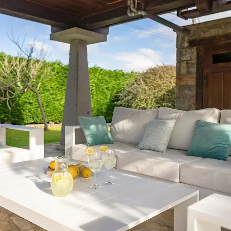 Casa En La Costa Con Wifi Jardín Y Barbacoa Casa rural Llanes