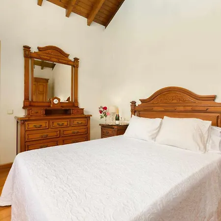 Casa En La Costa Con Wifi Jardín Y Barbacoa Casa rural *