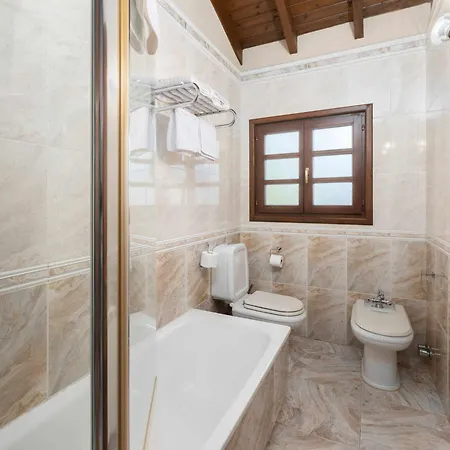 Casa En La Costa Con Wifi, Jardin Y Barbacoa בית כפרי *