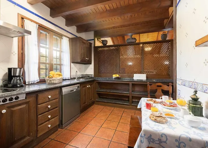 Casa En La Costa Con Wifi Jardín Y Barbacoa Casa rural Llanes