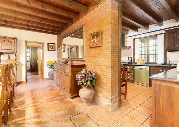 Casa En La Costa Con Wifi Jardín Y Barbacoa Casa rural Llanes